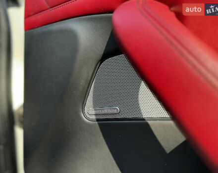 Белый Мазерати Леванте, объемом двигателя 3.8 л и пробегом 66 тыс. км за 63000 $, фото 7 на Automoto.ua