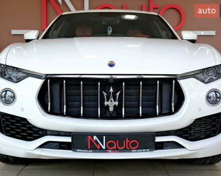 Мазерати Леванте 2019 в Одессе на Automoto.ua Белый Мазерати Леванте, объемом двигателя 3 л и пробегом 68 тыс. км за 34900 $, фото 2 на Automoto.ua
