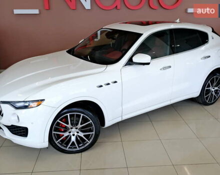 Мазерати Леванте 2019 в Одессе на Automoto.ua Белый Мазерати Леванте, объемом двигателя 3 л и пробегом 68 тыс. км за 34900 $, фото 7 на Automoto.ua