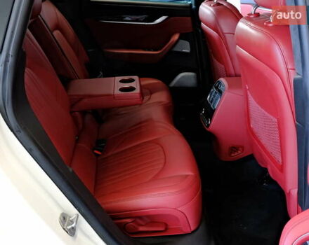 Мазерати Леванте 2019 в Одессе на Automoto.ua Белый Мазерати Леванте, объемом двигателя 3 л и пробегом 68 тыс. км за 34900 $, фото 50 на Automoto.ua