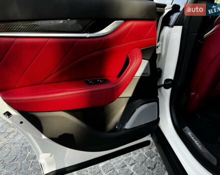 Белый Мазерати Леванте, объемом двигателя 3.8 л и пробегом 66 тыс. км за 63000 $, фото 12 на Automoto.ua