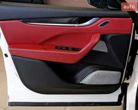 Мазерати Леванте 2019 в Одессе на Automoto.ua Белый Мазерати Леванте, объемом двигателя 3 л и пробегом 68 тыс. км за 34900 $, фото 33 на Automoto.ua