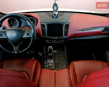 Мазерати Леванте 2019 в Одессе на Automoto.ua Белый Мазерати Леванте, объемом двигателя 3 л и пробегом 68 тыс. км за 34900 $, фото 55 на Automoto.ua