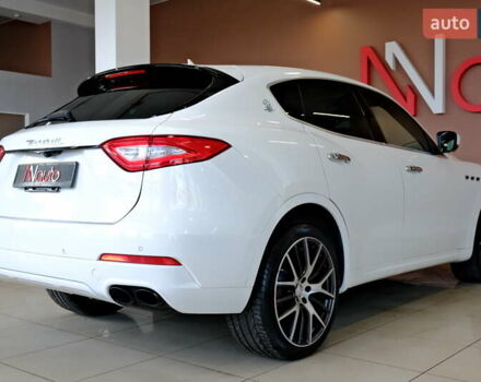 Мазерати Леванте 2019 в Одессе на Automoto.ua Белый Мазерати Леванте, объемом двигателя 3 л и пробегом 68 тыс. км за 34900 $, фото 29 на Automoto.ua