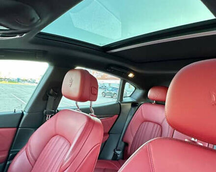 Белый Мазерати Леванте, объемом двигателя 2 л и пробегом 45 тыс. км за 51000 $, фото 8 на Automoto.ua