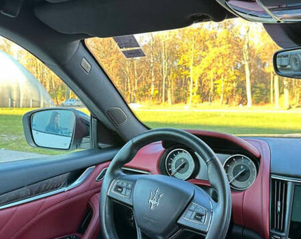 Белый Мазерати Леванте, объемом двигателя 2 л и пробегом 45 тыс. км за 51000 $, фото 14 на Automoto.ua