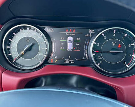 Белый Мазерати Леванте, объемом двигателя 2 л и пробегом 45 тыс. км за 51000 $, фото 12 на Automoto.ua