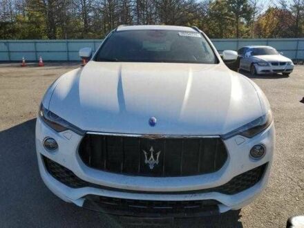 Мазерати Леванте 2017 в Киеве на Automoto.ua Белый Мазерати Леванте, объемом двигателя 0 л и пробегом 100 тыс. км за 10300 $, фото 1 на Automoto.ua