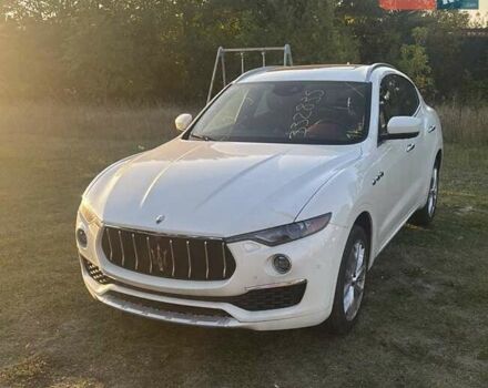 Білий Мазераті Леванте, об'ємом двигуна 2.98 л та пробігом 134 тис. км за 47779 $, фото 1 на Automoto.ua