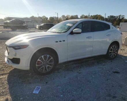 Белый Мазерати Леванте, объемом двигателя 3 л и пробегом 51 тыс. км за 9400 $, фото 1 на Automoto.ua