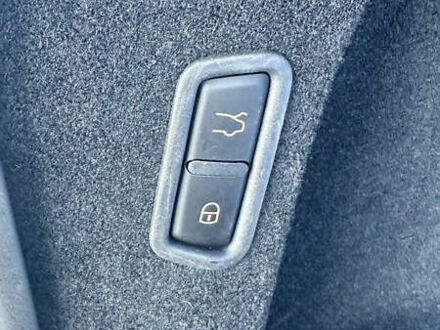 Белый Мазерати Леванте, объемом двигателя 2 л и пробегом 45 тыс. км за 51000 $, фото 1 на Automoto.ua