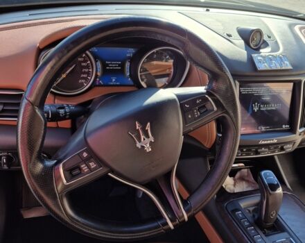 Чорний Мазераті Леванте, об'ємом двигуна 3 л та пробігом 116 тис. км за 47000 $, фото 6 на Automoto.ua