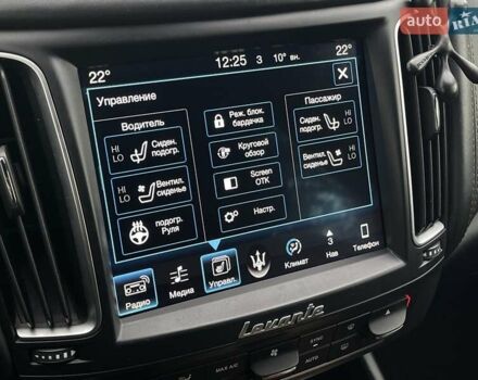 Черный Мазерати Леванте, объемом двигателя 3 л и пробегом 98 тыс. км за 32900 $, фото 26 на Automoto.ua