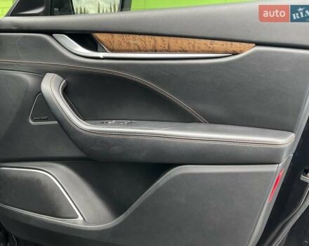 Черный Мазерати Леванте, объемом двигателя 3 л и пробегом 98 тыс. км за 32900 $, фото 13 на Automoto.ua