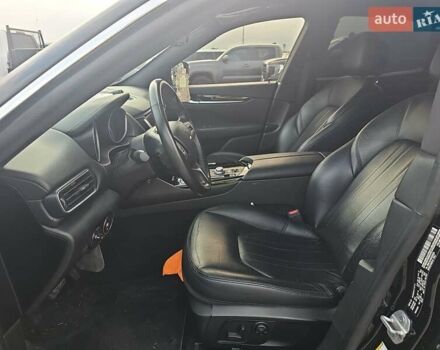 Чорний Мазераті Леванте, об'ємом двигуна 3 л та пробігом 66 тис. км за 18000 $, фото 9 на Automoto.ua