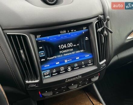 Черный Мазерати Леванте, объемом двигателя 3 л и пробегом 98 тыс. км за 32900 $, фото 24 на Automoto.ua