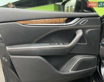 Черный Мазерати Леванте, объемом двигателя 3 л и пробегом 98 тыс. км за 32900 $, фото 9 на Automoto.ua