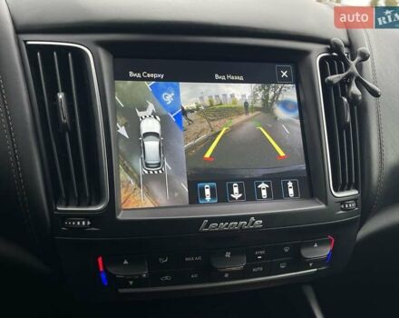 Черный Мазерати Леванте, объемом двигателя 3 л и пробегом 98 тыс. км за 32900 $, фото 25 на Automoto.ua