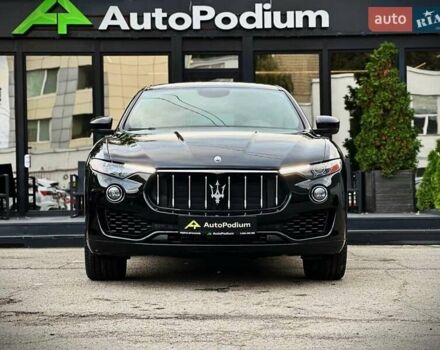 Черный Мазерати Леванте, объемом двигателя 3 л и пробегом 103 тыс. км за 36500 $, фото 1 на Automoto.ua