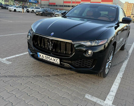 Черный Мазерати Леванте, объемом двигателя 2.98 л и пробегом 48 тыс. км за 38000 $, фото 53 на Automoto.ua