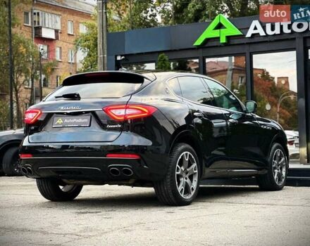 Черный Мазерати Леванте, объемом двигателя 3 л и пробегом 103 тыс. км за 36500 $, фото 19 на Automoto.ua