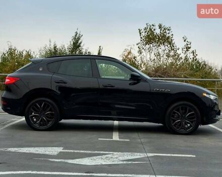 Чорний Мазераті Леванте, об'ємом двигуна 2.98 л та пробігом 110 тис. км за 39990 $, фото 16 на Automoto.ua