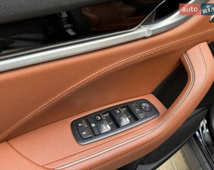 Черный Мазерати Леванте, объемом двигателя 2.98 л и пробегом 48 тыс. км за 32990 $, фото 18 на Automoto.ua