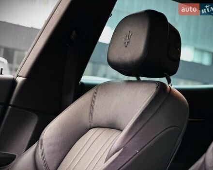Черный Мазерати Леванте, объемом двигателя 3 л и пробегом 103 тыс. км за 36500 $, фото 28 на Automoto.ua