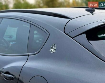 Чорний Мазераті Леванте, об'ємом двигуна 2.98 л та пробігом 110 тис. км за 39990 $, фото 11 на Automoto.ua