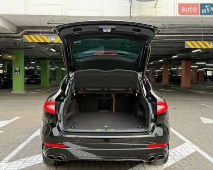 Черный Мазерати Леванте, объемом двигателя 2.98 л и пробегом 48 тыс. км за 32990 $, фото 9 на Automoto.ua