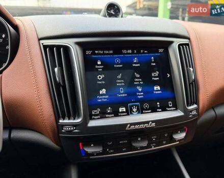 Черный Мазерати Леванте, объемом двигателя 2.98 л и пробегом 48 тыс. км за 32990 $, фото 26 на Automoto.ua