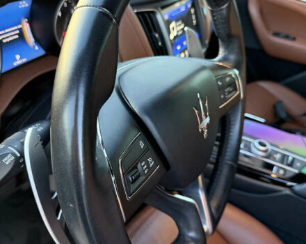 Черный Мазерати Леванте, объемом двигателя 2.98 л и пробегом 48 тыс. км за 38000 $, фото 17 на Automoto.ua