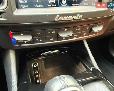 Черный Мазерати Леванте, объемом двигателя 2.98 л и пробегом 47 тыс. км за 34990 $, фото 27 на Automoto.ua