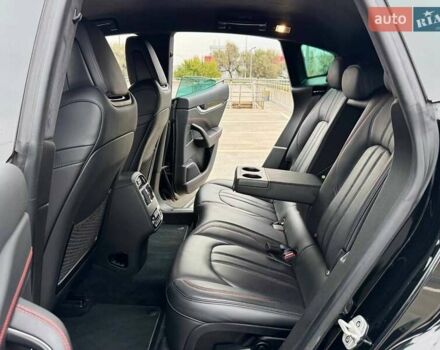 Чорний Мазераті Леванте, об'ємом двигуна 2.98 л та пробігом 110 тис. км за 39990 $, фото 28 на Automoto.ua