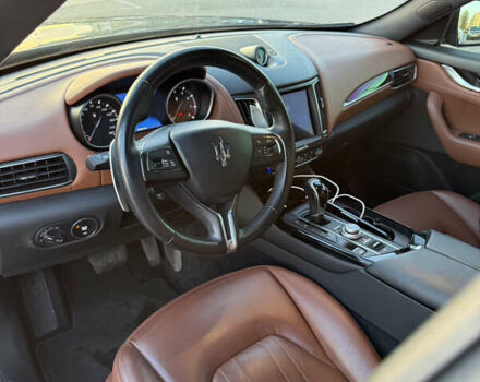 Черный Мазерати Леванте, объемом двигателя 2.98 л и пробегом 48 тыс. км за 38000 $, фото 27 на Automoto.ua