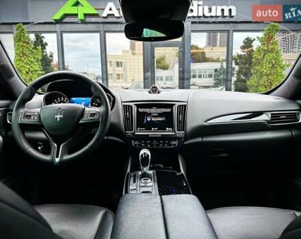 Черный Мазерати Леванте, объемом двигателя 3 л и пробегом 103 тыс. км за 36500 $, фото 33 на Automoto.ua