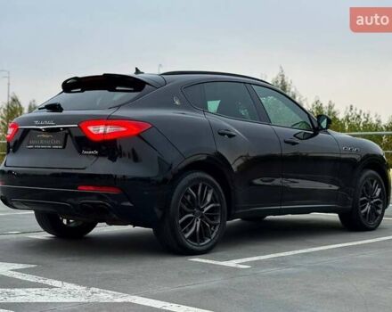 Чорний Мазераті Леванте, об'ємом двигуна 2.98 л та пробігом 110 тис. км за 39990 $, фото 18 на Automoto.ua