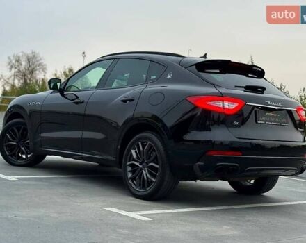 Чорний Мазераті Леванте, об'ємом двигуна 2.98 л та пробігом 110 тис. км за 39990 $, фото 10 на Automoto.ua