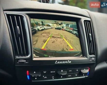 Черный Мазерати Леванте, объемом двигателя 3 л и пробегом 103 тыс. км за 36500 $, фото 40 на Automoto.ua