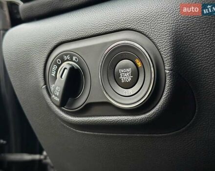 Черный Мазерати Леванте, объемом двигателя 3 л и пробегом 103 тыс. км за 36500 $, фото 26 на Automoto.ua