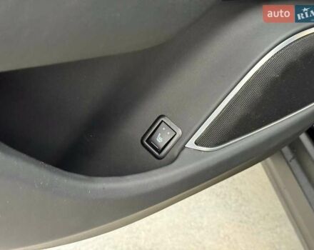 Чорний Мазераті Леванте, об'ємом двигуна 2.98 л та пробігом 110 тис. км за 39990 $, фото 36 на Automoto.ua