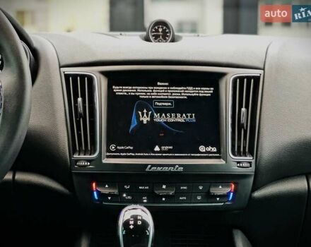 Черный Мазерати Леванте, объемом двигателя 3 л и пробегом 103 тыс. км за 37000 $, фото 35 на Automoto.ua