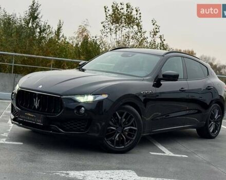 Чорний Мазераті Леванте, об'ємом двигуна 2.98 л та пробігом 110 тис. км за 39990 $, фото 6 на Automoto.ua