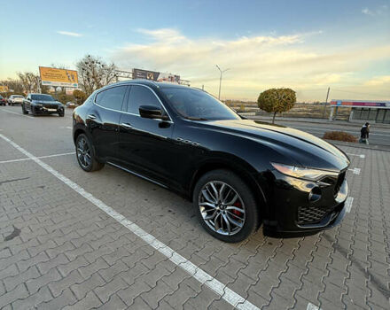 Черный Мазерати Леванте, объемом двигателя 2.98 л и пробегом 48 тыс. км за 38000 $, фото 49 на Automoto.ua