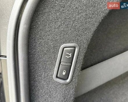 Черный Мазерати Леванте, объемом двигателя 2.98 л и пробегом 47 тыс. км за 34990 $, фото 10 на Automoto.ua