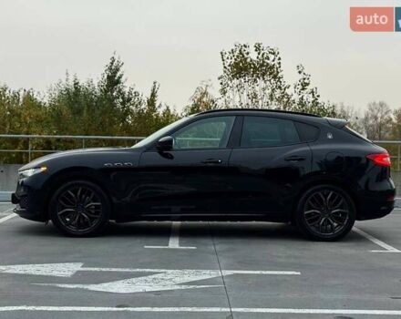 Чорний Мазераті Леванте, об'ємом двигуна 2.98 л та пробігом 110 тис. км за 39990 $, фото 9 на Automoto.ua