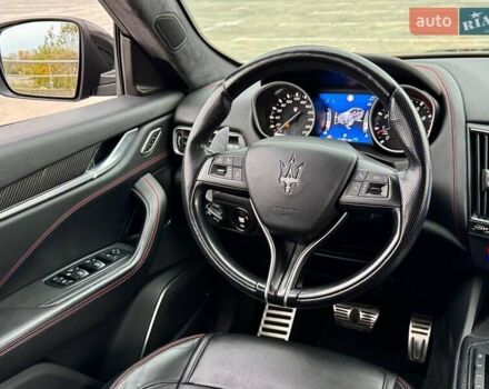 Чорний Мазераті Леванте, об'ємом двигуна 2.98 л та пробігом 110 тис. км за 39990 $, фото 40 на Automoto.ua
