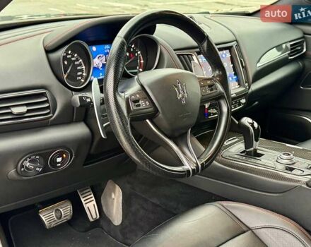 Чорний Мазераті Леванте, об'ємом двигуна 2.98 л та пробігом 110 тис. км за 39990 $, фото 38 на Automoto.ua