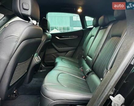 Черный Мазерати Леванте, объемом двигателя 3 л и пробегом 103 тыс. км за 36500 $, фото 31 на Automoto.ua