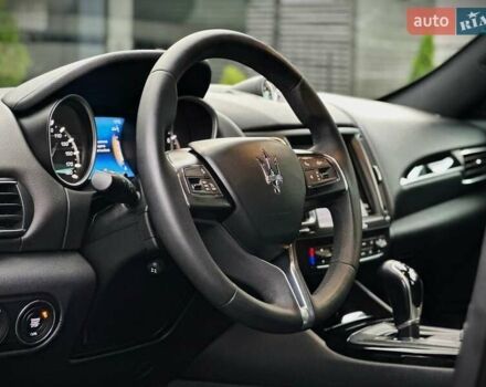 Черный Мазерати Леванте, объемом двигателя 3 л и пробегом 103 тыс. км за 36500 $, фото 27 на Automoto.ua